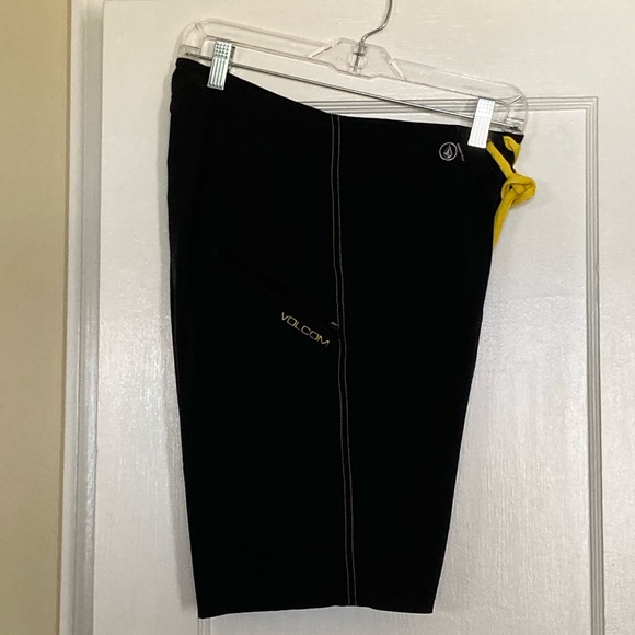 Volcom Board Short - Picture 4 of 8